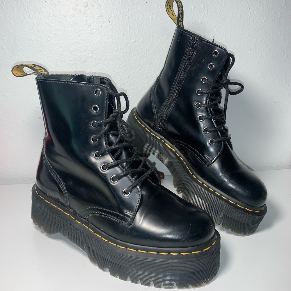 Dr Marten Platform Jadon Boots